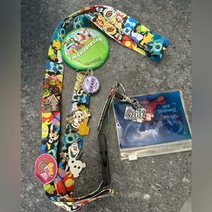 Walt Disney World Vinylmation Pin Trading Lanyard Double Sided..6 pins